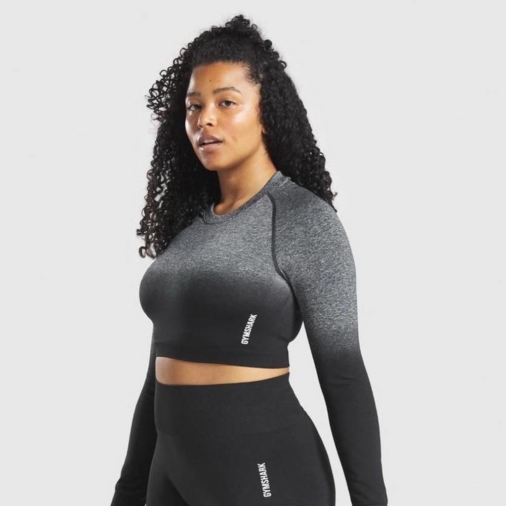 Gymshark Adapt Seamless Black Long Sleeve Fitted Crop Top